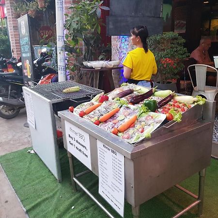 Route 66 Music Restaurant & Hostel Siem Reap Bagian luar foto