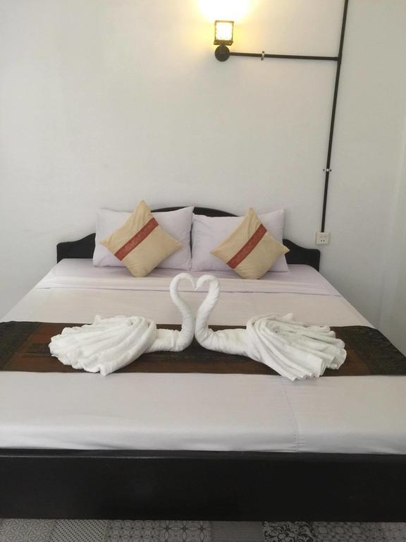 Route 66 Music Restaurant & Hostel Siem Reap Bagian luar foto