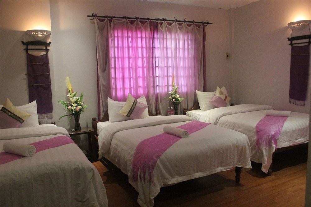 Route 66 Music Restaurant & Hostel Siem Reap Bagian luar foto
