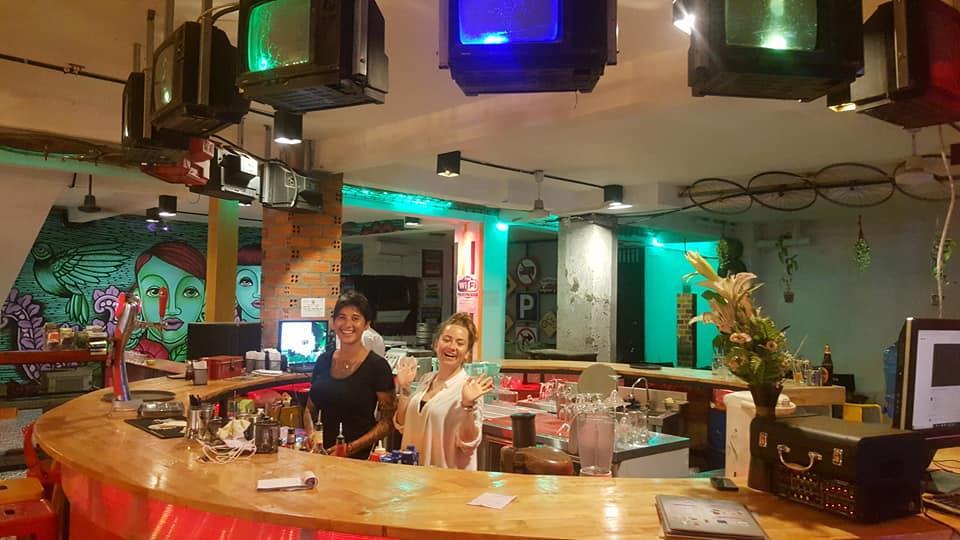 Route 66 Music Restaurant & Hostel Siem Reap Bagian luar foto