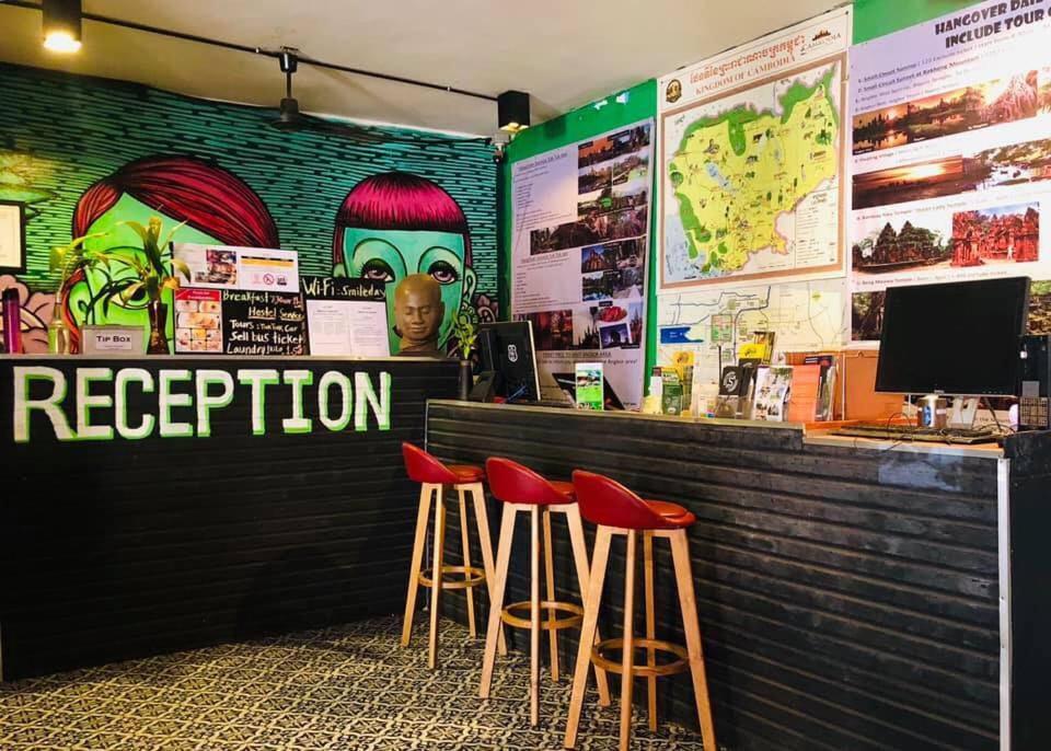 Route 66 Music Restaurant & Hostel Siem Reap Bagian luar foto