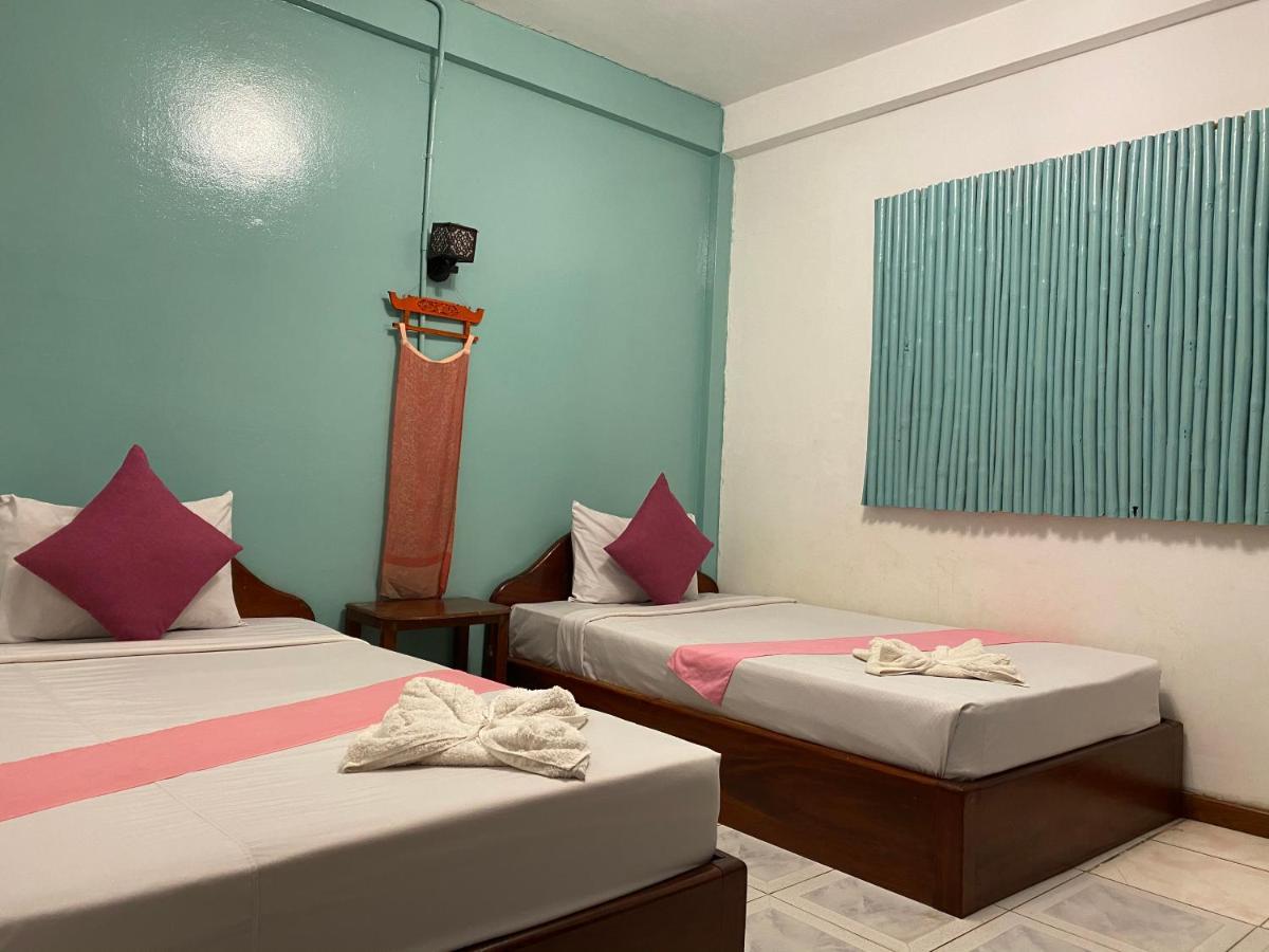 Route 66 Music Restaurant & Hostel Siem Reap Bagian luar foto